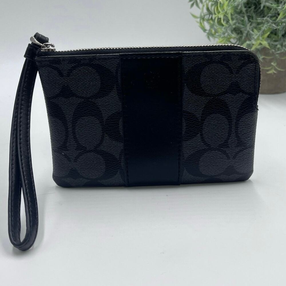 COACH WOMEN'S Silver Black Gray Signature PVC leather Corner Zip Wristlet